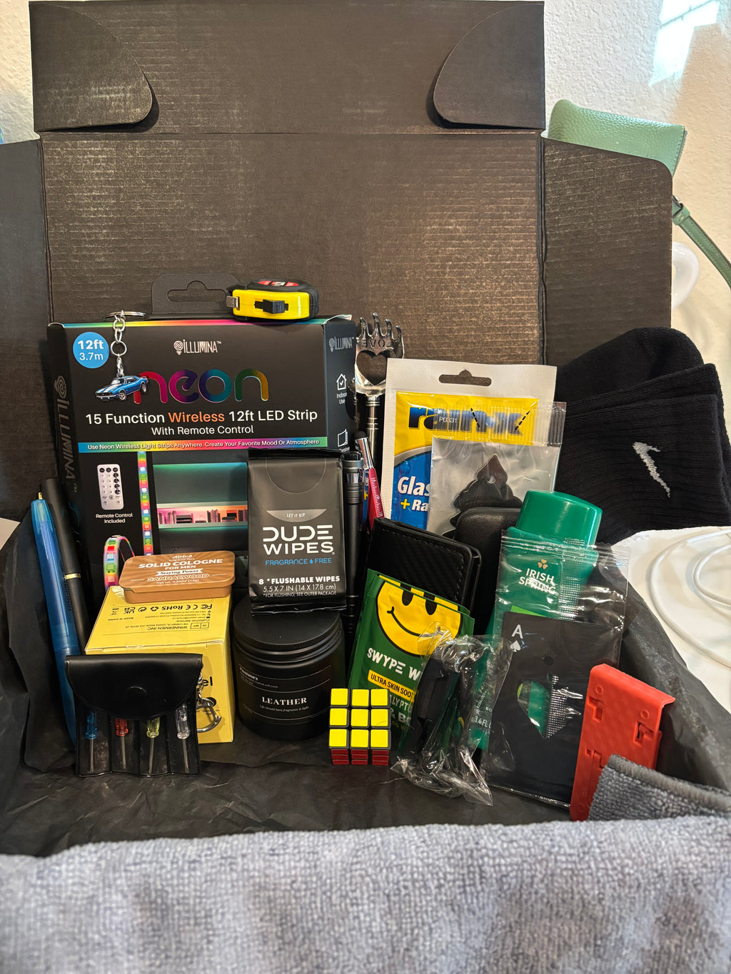 Men's Mystery Scoop Box | Choose Your Theme, Unbox Gifts (Gamer, Sports, Auto, Grooming, Outdoors)